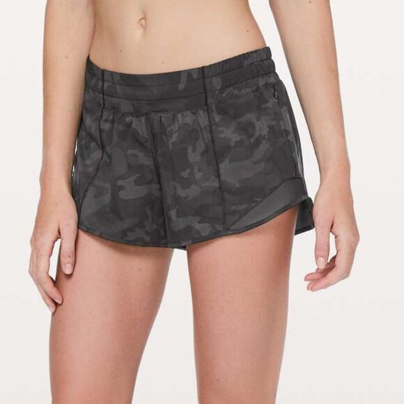 Lululemon Hotty Hot Short II *2.5" Incognito Camo Multi Grey / Black | 12 - Picture 1 of 7